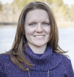 a traci headshot