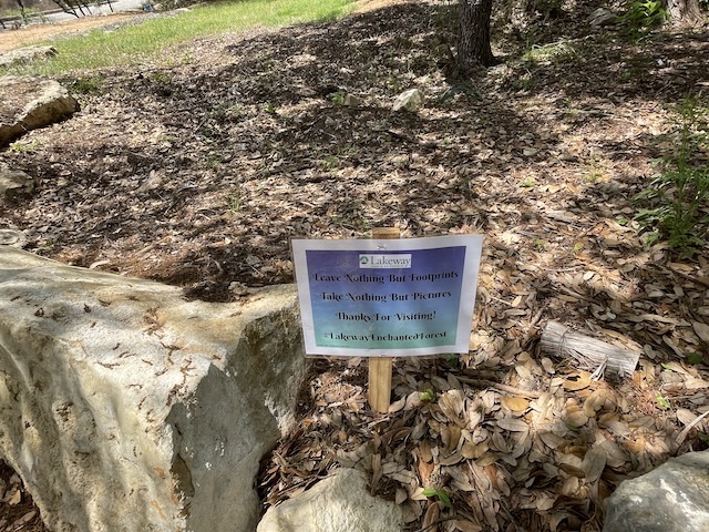 Sign at the entrance of the enchanted forest